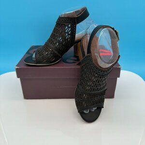 Bueno Women's Candice Leather‎ Geometric Buckle Heeled Sandals, Size 37, Black